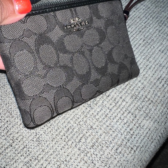 Coach wristlet wallet - Picture 4 of 4